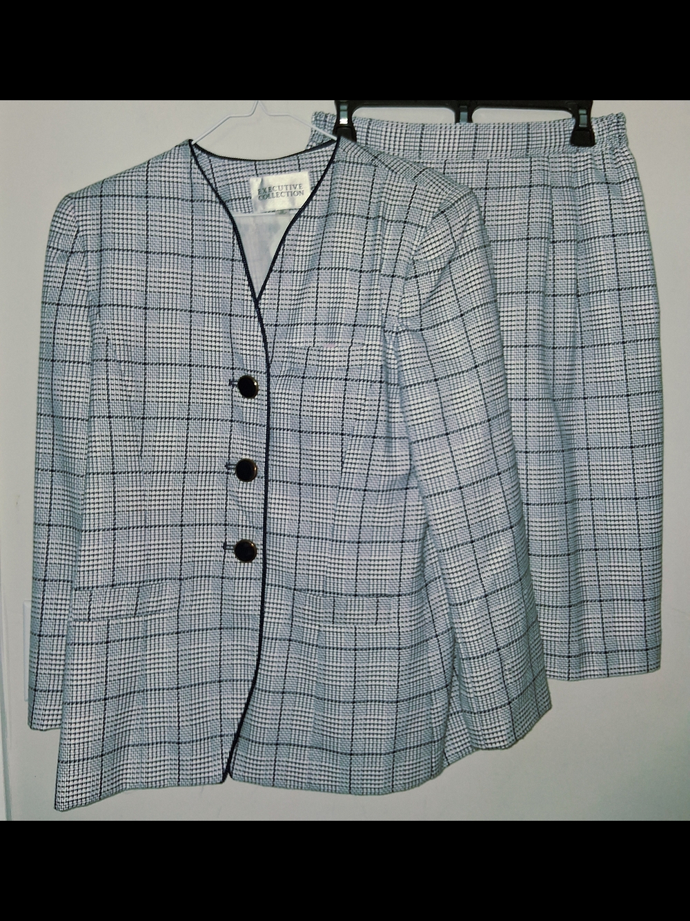 Executive Collection Navy & White Houndstooth Jacket & Skirt